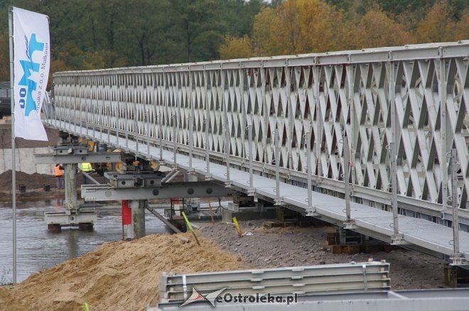 Ostrołęka: Budowa tymczasowego mostu bez opóźnień [ZDJĘCIA] - zdjęcie #15 - eOstroleka.pl