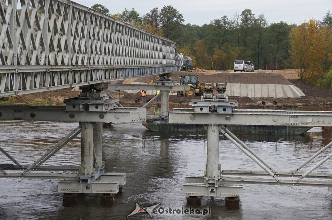 Ostrołęka: Budowa tymczasowego mostu bez opóźnień [ZDJĘCIA] - zdjęcie #46 - eOstroleka.pl