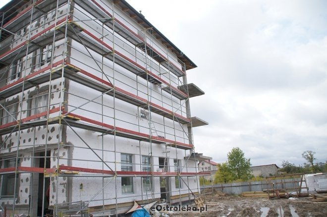 Budowa bloku na osiedlu OTBS wkroczyła w kolejny etap [ZDJĘCIA] - zdjęcie #6 - eOstroleka.pl
