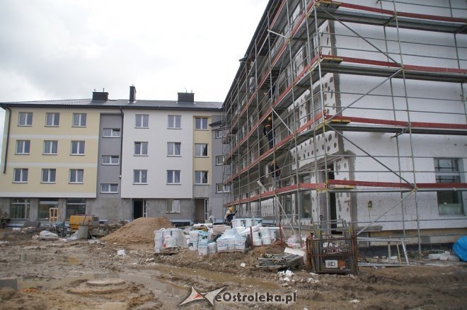 Budowa bloku na osiedlu OTBS wkroczyła w kolejny etap [ZDJĘCIA] - zdjęcie #14 - eOstroleka.pl