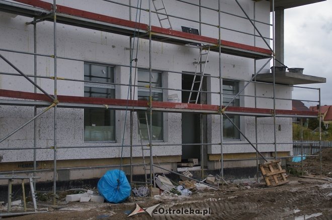 Budowa bloku na osiedlu OTBS wkroczyła w kolejny etap [ZDJĘCIA] - zdjęcie #15 - eOstroleka.pl
