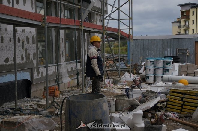 Budowa bloku na osiedlu OTBS wkroczyła w kolejny etap [ZDJĘCIA] - zdjęcie #28 - eOstroleka.pl