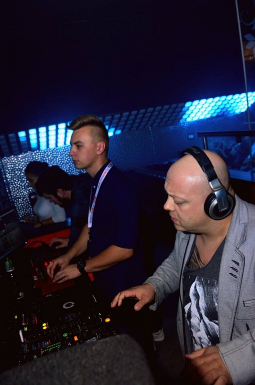 DJ Omen i Boss Warsaw Shore w Clubie Ibiza Zalesie [ZDJĘCIA] - zdjęcie #15 - eOstroleka.pl