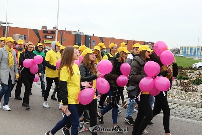 Marsz Różowej Wstążeczki [14.10.2017] - zdjęcie #8 - eOstroleka.pl