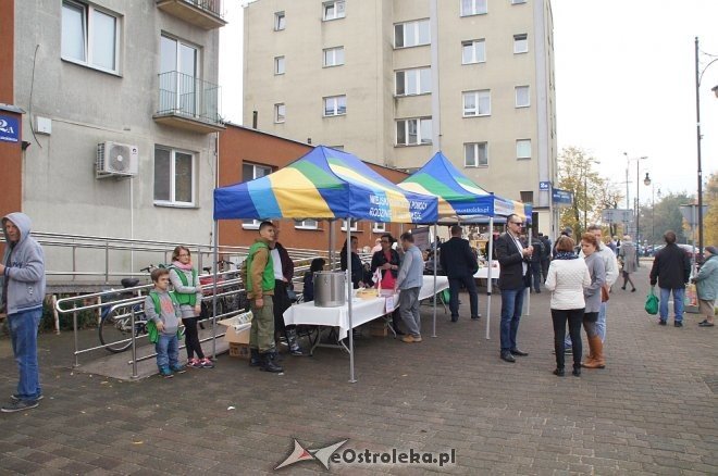 Ostrołęka: Miejskie obchody Międzynarodowego Dnia Walki z Ubóstwem [ZDJĘCIA] - zdjęcie #1 - eOstroleka.pl