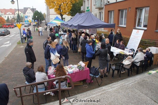 Ostrołęka: Miejskie obchody Międzynarodowego Dnia Walki z Ubóstwem [ZDJĘCIA] - zdjęcie #20 - eOstroleka.pl