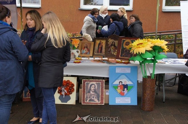 Ostrołęka: Miejskie obchody Międzynarodowego Dnia Walki z Ubóstwem [ZDJĘCIA] - zdjęcie #28 - eOstroleka.pl