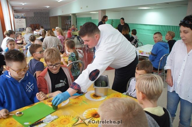 Uczniowie „piątki” wiedzą więcej o zdrowym odżywianiu [ZDJĘCIA] - zdjęcie #24 - eOstroleka.pl