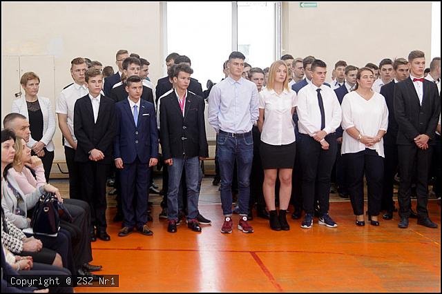 Święto szkoły w ZSZ nr 1 i otrzęsiny „pierwszaków” [ZDJĘCIA] - zdjęcie #8 - eOstroleka.pl