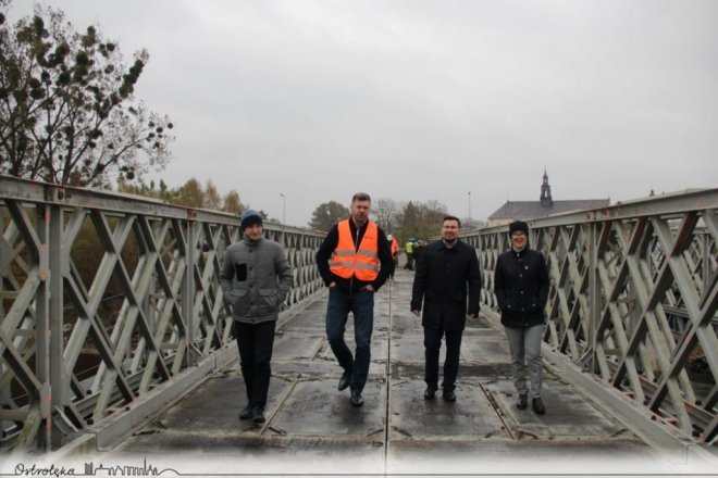 Budowa mostu tymczasowego. Saperzy zameldowali wykonanie zadania [ZDJĘCIA] - zdjęcie #3 - eOstroleka.pl