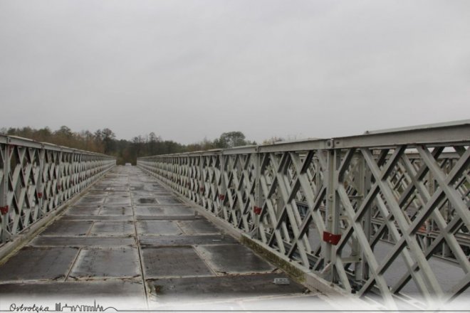 Budowa mostu tymczasowego. Saperzy zameldowali wykonanie zadania [ZDJĘCIA] - zdjęcie #17 - eOstroleka.pl