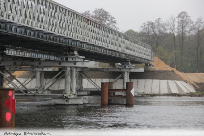 Budowa mostu tymczasowego. Saperzy zameldowali wykonanie zadania [ZDJĘCIA] - zdjęcie #25 - eOstroleka.pl