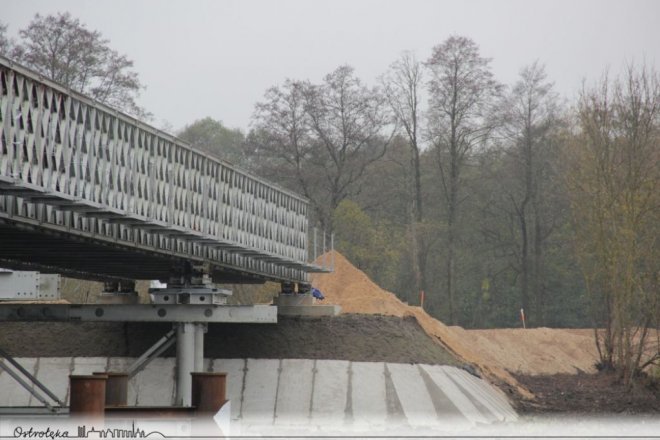 Budowa mostu tymczasowego. Saperzy zameldowali wykonanie zadania [ZDJĘCIA] - zdjęcie #27 - eOstroleka.pl