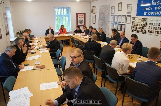 „Porządkowa” sesja Rady Powiatu w Ostrołęce [WIDEO, ZDJĘCIA] - zdjęcie #2 - eOstroleka.pl
