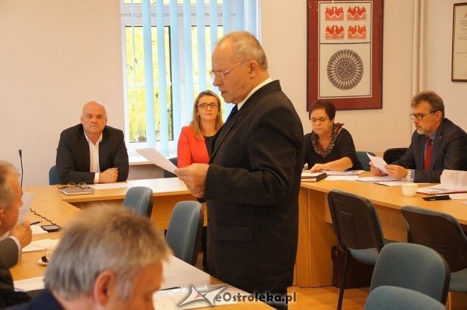 „Porządkowa” sesja Rady Powiatu w Ostrołęce [WIDEO, ZDJĘCIA] - zdjęcie #8 - eOstroleka.pl