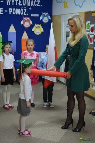 Pasowanie na ucznia w Szkole Podstawowej w Glebie [ZDJĘCIA] - zdjęcie #7 - eOstroleka.pl