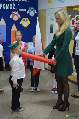 Pasowanie na ucznia w Szkole Podstawowej w Glebie [ZDJĘCIA] - zdjęcie #8 - eOstroleka.pl