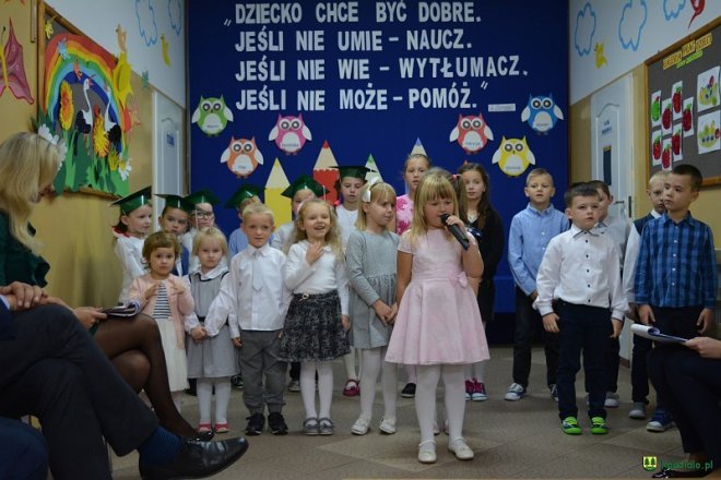 Pasowanie na ucznia w Szkole Podstawowej w Glebie [ZDJĘCIA] - zdjęcie #18 - eOstroleka.pl
