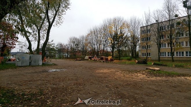 Ruszyły prace związane z budową ulicy Dobrzańskiego [ZDJĘCIA] - zdjęcie #4 - eOstroleka.pl