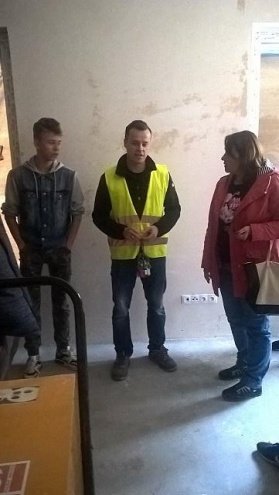 Edukacyjna wycieczka na budowę warszawskich apartamentowców [08.10.2017] - zdjęcie #10 - eOstroleka.pl