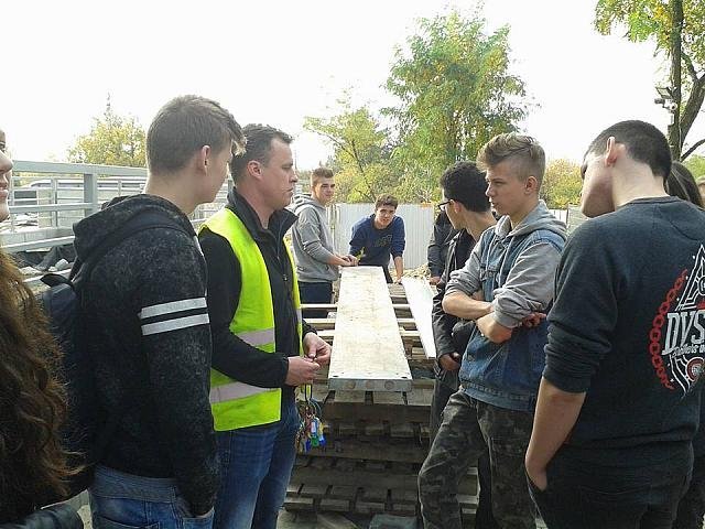 Edukacyjna wycieczka na budowę warszawskich apartamentowców [08.10.2017] - zdjęcie #17 - eOstroleka.pl