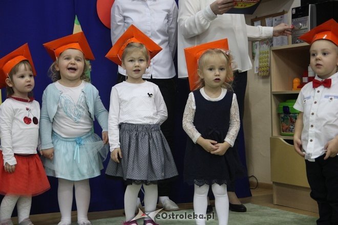 Pasowanie na Przedszkolaka w Krainie Misiów [10.11.2017] - zdjęcie #87 - eOstroleka.pl