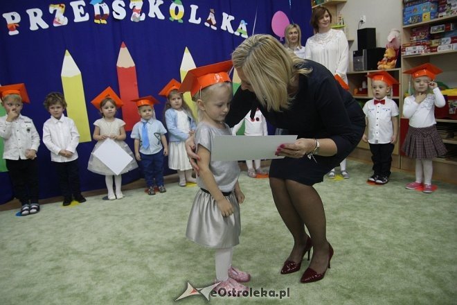 Pasowanie na Przedszkolaka w Krainie Misiów [10.11.2017] - zdjęcie #118 - eOstroleka.pl