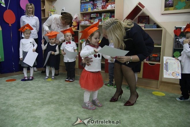 Pasowanie na Przedszkolaka w Krainie Misiów [10.11.2017] - zdjęcie #133 - eOstroleka.pl