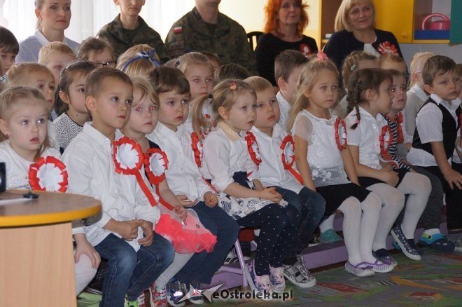 Święto Niepodległości w Przedszkolu Miejskim nr 16 Kraina Odkrywców [10.11.2017] - zdjęcie #3 - eOstroleka.pl