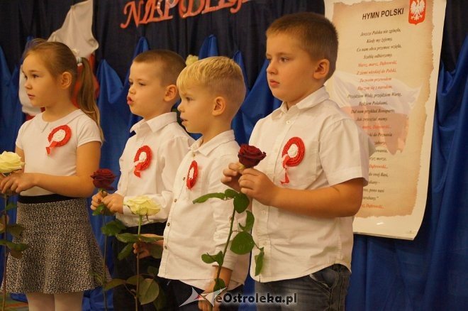 Święto Niepodległości w Przedszkolu Miejskim nr 16 Kraina Odkrywców [10.11.2017] - zdjęcie #7 - eOstroleka.pl