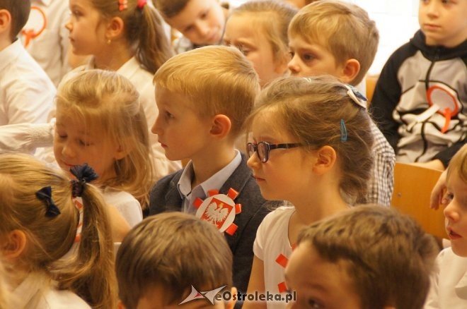 Święto Niepodległości w Przedszkolu Miejskim nr 16 Kraina Odkrywców [10.11.2017] - zdjęcie #35 - eOstroleka.pl