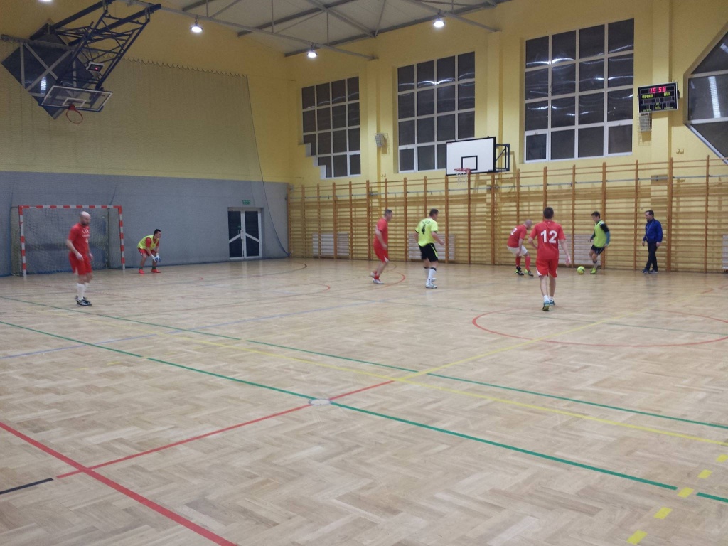Turniej halowej piłki nożnej o Puchar Wójta gminy Lelis [19.11.2017] - zdjęcie #2 - eOstroleka.pl