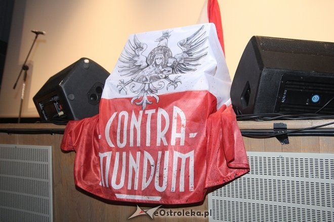 Koncert „Contra Mundum” i spotkanie z weteranami w OCK [ZDJĘCIA] - zdjęcie #31 - eOstroleka.pl