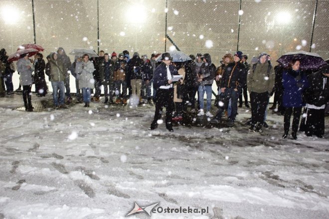 Ostrołęka: Inscenizacja szturmu na Belweder [ZDJĘCIA] - zdjęcie #2 - eOstroleka.pl