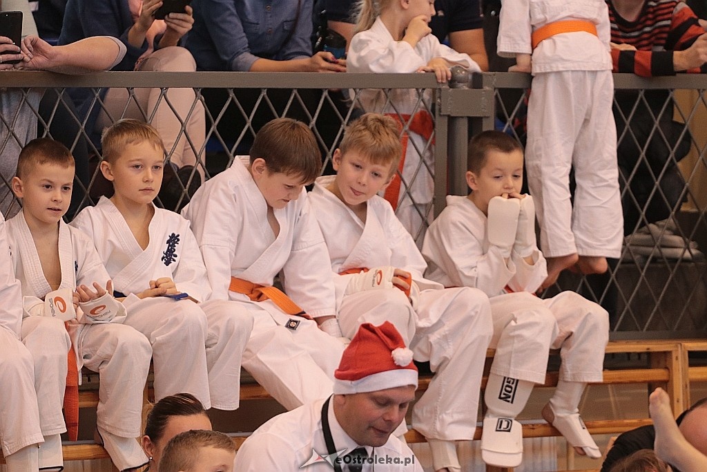 Mikołajkowy turniej karate [03.12.2017] - zdjęcie #15 - eOstroleka.pl