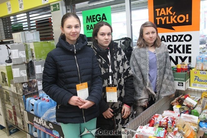 Świąteczna Zbiórka Żywności w Kadzidle [ZDJĘCIA] - zdjęcie #34 - eOstroleka.pl