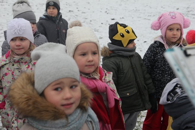 Spotkanie przedszkolaków z Krainy Misiów w Grocie Mikołaja [06.12.2017] - zdjęcie #13 - eOstroleka.pl