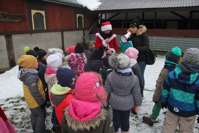 Spotkanie przedszkolaków z Krainy Misiów w Grocie Mikołaja [06.12.2017] - zdjęcie #37 - eOstroleka.pl