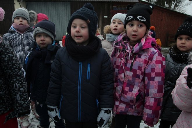 Spotkanie przedszkolaków z Krainy Misiów w Grocie Mikołaja [06.12.2017] - zdjęcie #43 - eOstroleka.pl