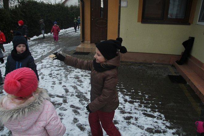 Spotkanie przedszkolaków z Krainy Misiów w Grocie Mikołaja [06.12.2017] - zdjęcie #53 - eOstroleka.pl