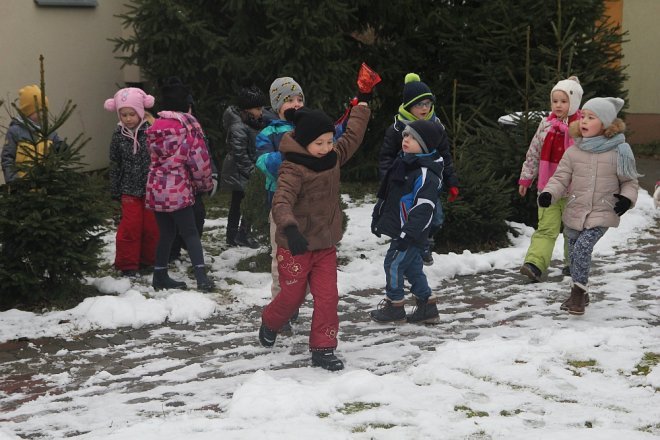 Spotkanie przedszkolaków z Krainy Misiów w Grocie Mikołaja [06.12.2017] - zdjęcie #78 - eOstroleka.pl