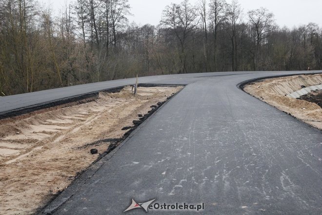 Budowa tymczasowego mostu na ostatniej prostej [ZDJĘCIA] - zdjęcie #22 - eOstroleka.pl