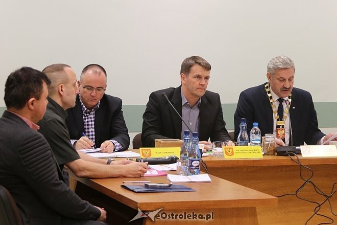 Nadzwyczajna sesja rady miasta Ostrołęki [13.12.2017] - zdjęcie #19 - eOstroleka.pl