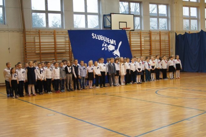 Ślubowanie uczniów klas pierwszych [07.12.2017] - zdjęcie #14 - eOstroleka.pl