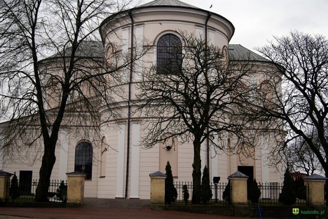 Kadzidlański kościół pięknieje [15.12.2017] - zdjęcie #32 - eOstroleka.pl