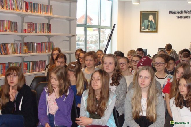 Spotkanie z Joanną Banach w kadzidlańskiej bibliotece [30.12.2017] - zdjęcie #18 - eOstroleka.pl