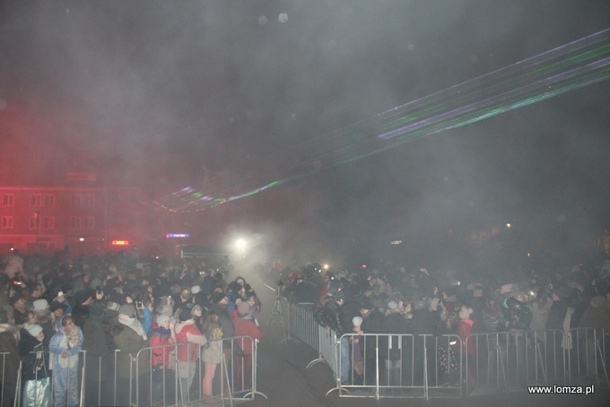 Koncert Cleo i pokaz laserowy - tak Łomża przywitała Nowy Rok [02.01.2018] - zdjęcie #33 - eOstroleka.pl