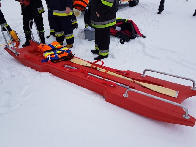 Strażacy ochotnicy ćwiczyli na zalewie w Wykrocie [ZDJĘCIA] - zdjęcie #3 - eOstroleka.pl