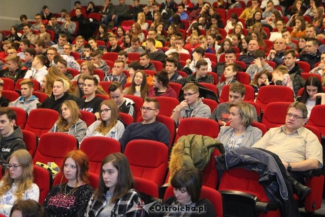 Z ostrołęcką młodzieżą o profilaktyce uzależnień od środków odurzających [06.02.2018] - zdjęcie #3 - eOstroleka.pl
