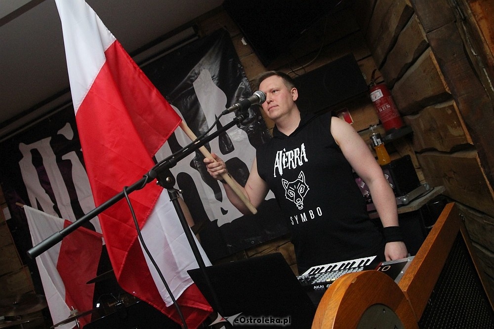 Ostrołęka: Koncert grupy Aterra w Warowni [10.02.2018] - zdjęcie #44 - eOstroleka.pl